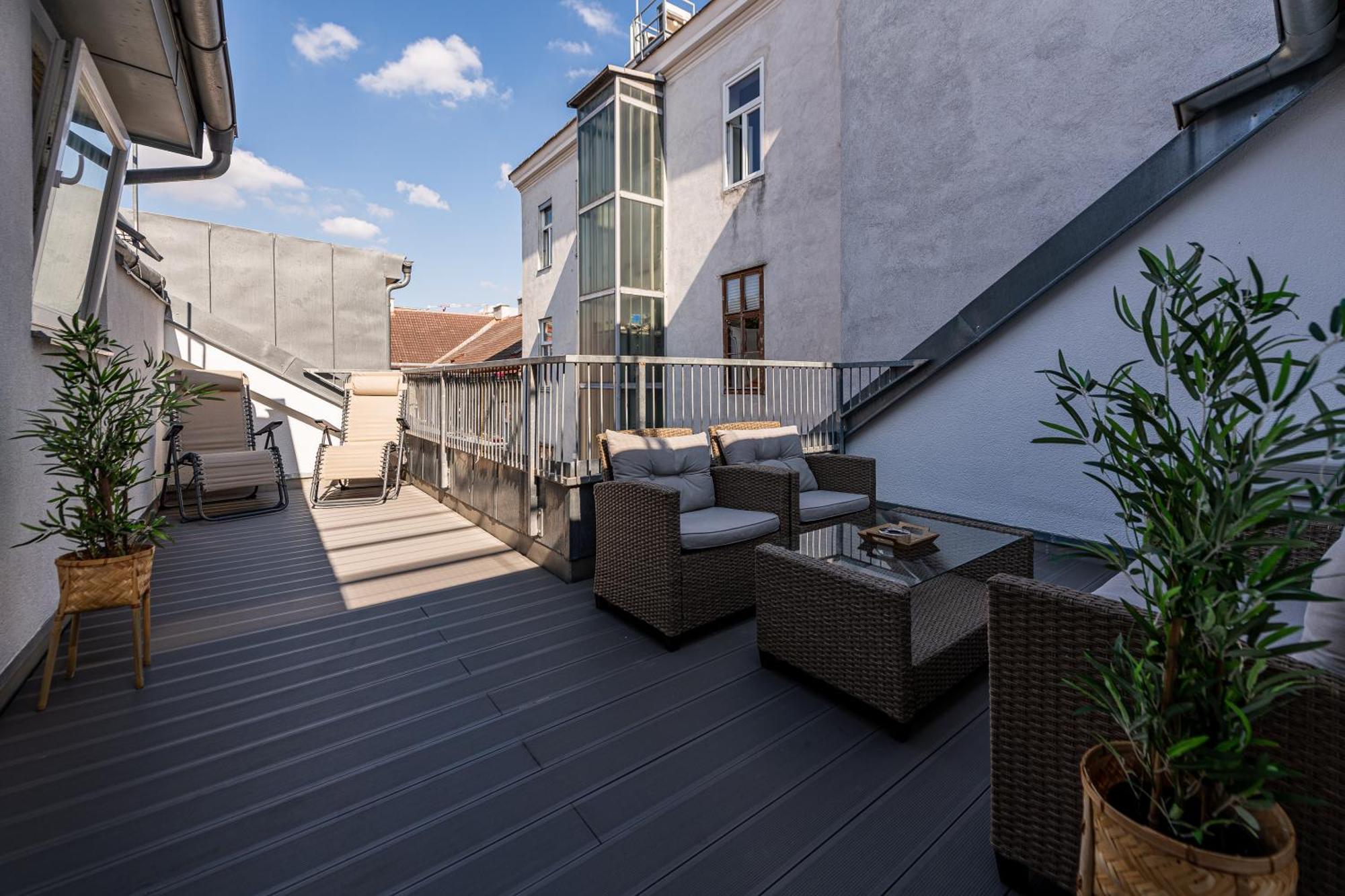 Apartament With Balcony Near Augarten